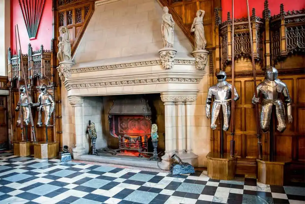 The 5 best medieval fireplaces in the UK